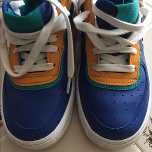 Nike Air big kid sneakers/like NEW